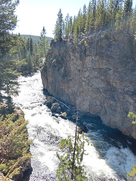 0925231318a_HDR